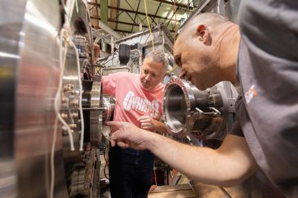 WHAM! Nuclear fusion experiment hits new record for magnet strength